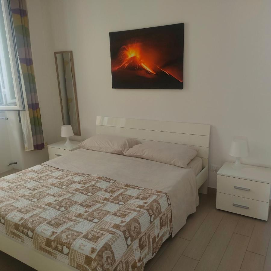Vghouse Apartment Catania Bagian luar foto