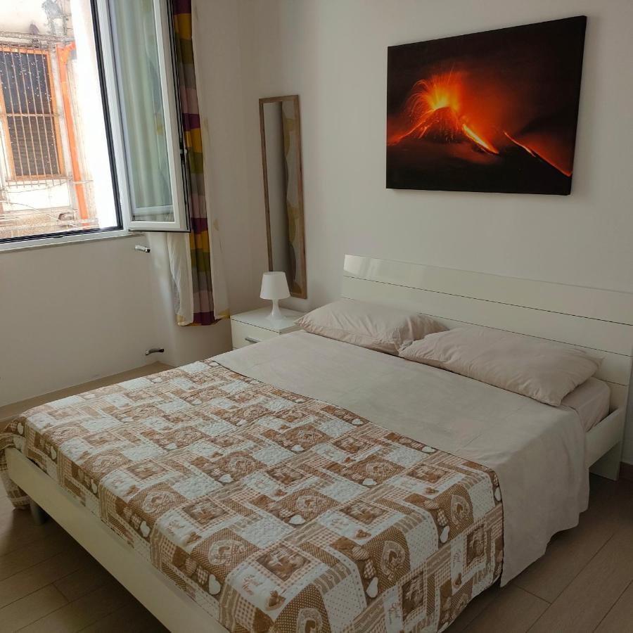 Vghouse Apartment Catania Bagian luar foto